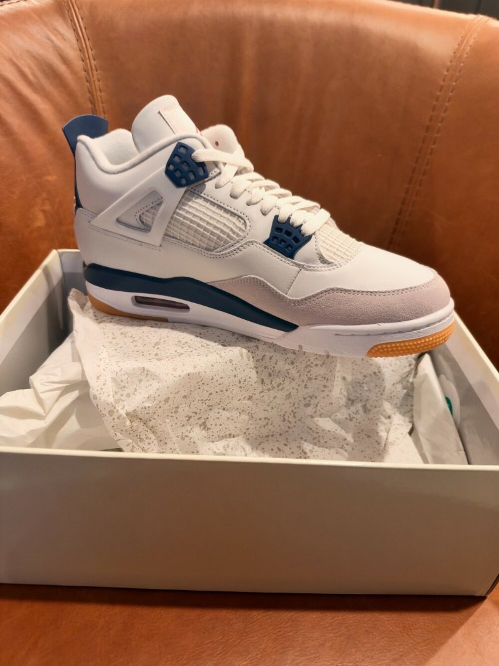 Nike SB x Air Jordan 4 Retro SP “Navy” in Summit White / Navy. Men’s size 11 - Picture 4 of 6